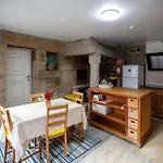 Casa Dos Livros - * Vila Nova de Tazem