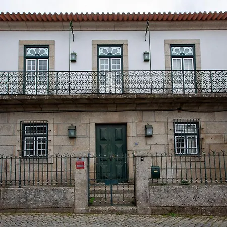 Casa Dos Livros - * Vila Nova de Tazem