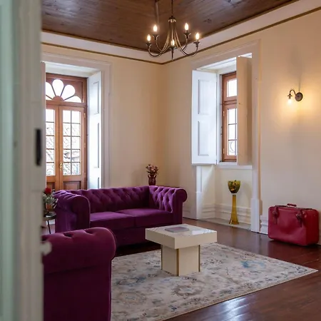 Casa Dos Livros - Semesterbostad Vila Nova de Tazem